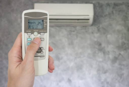 Den gör-det-själv-guiden för att underhålla ductless mini split-system