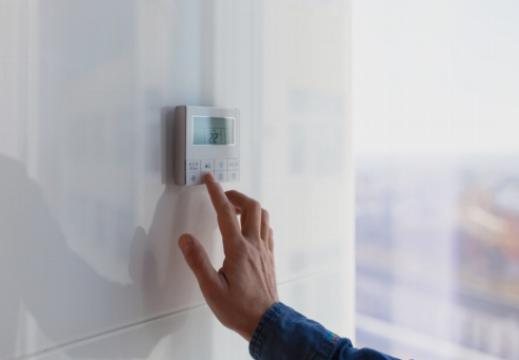 Den ultimata guiden för att installera system för luftkonditionering utan kanaler i ditt hem